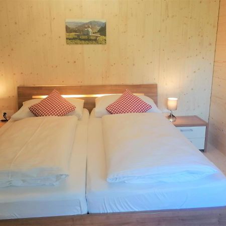 Ferienwohnung Brittenberg Alpaka Schwarzenberg im Bregenzerwald Buitenkant foto