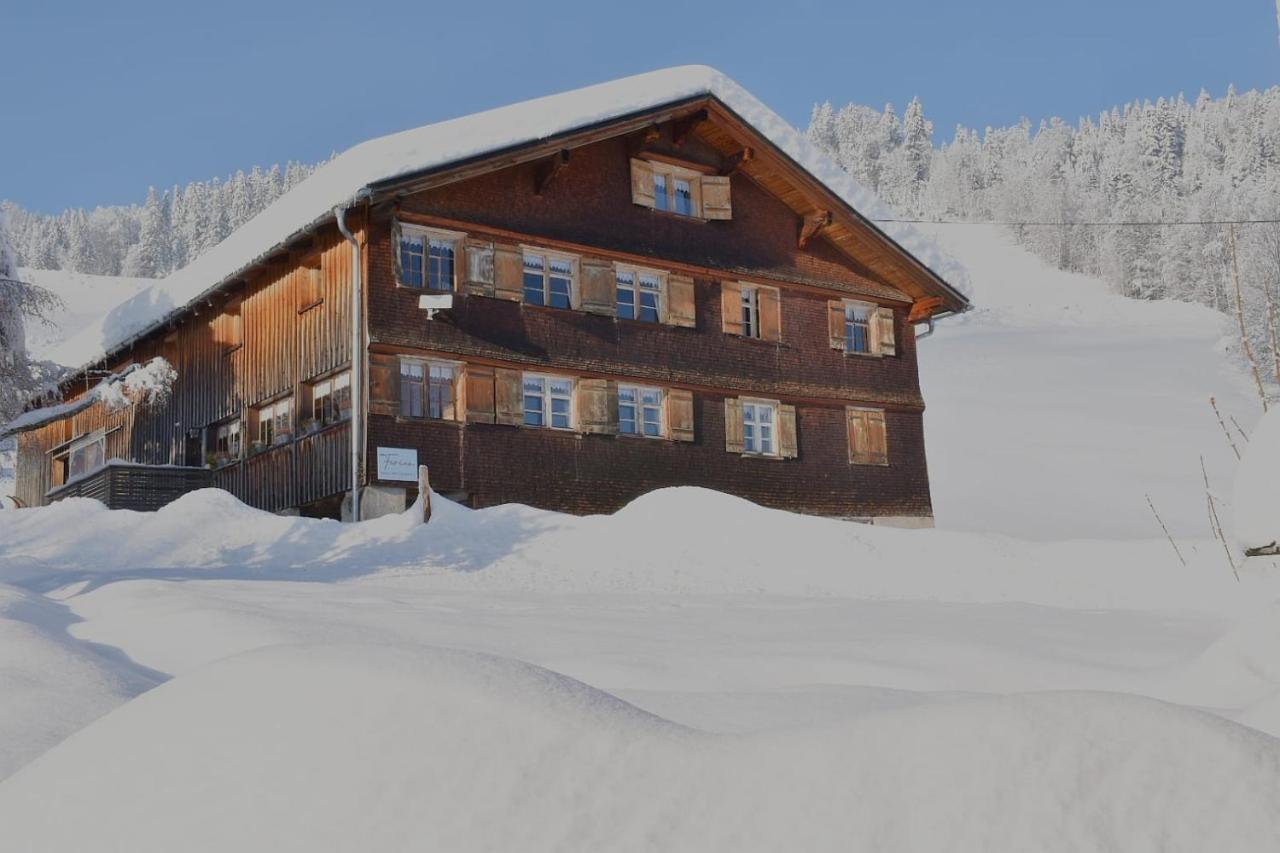 Ferienwohnung Brittenberg Alpaka Schwarzenberg im Bregenzerwald Buitenkant foto