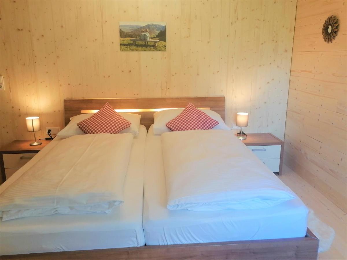 Ferienwohnung Brittenberg Alpaka Schwarzenberg im Bregenzerwald Buitenkant foto